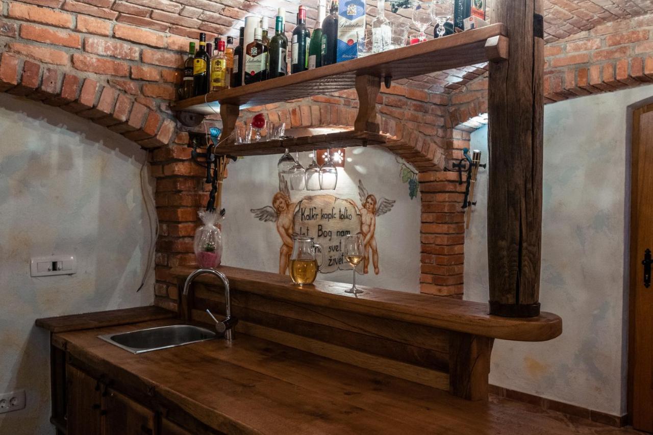 Vineyard Na Hribu Ferienhaus *
